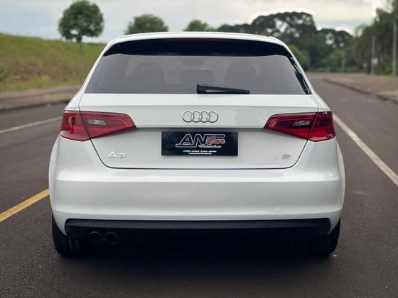 AUDI A3 1.8 TFSI SPORTBACK 16V GASOLINA 4P AUTOMÁTICO AUDI A3 1.8 TFSI SPORTBACK 16V GASOLINA 4P AUTOMÁTICO